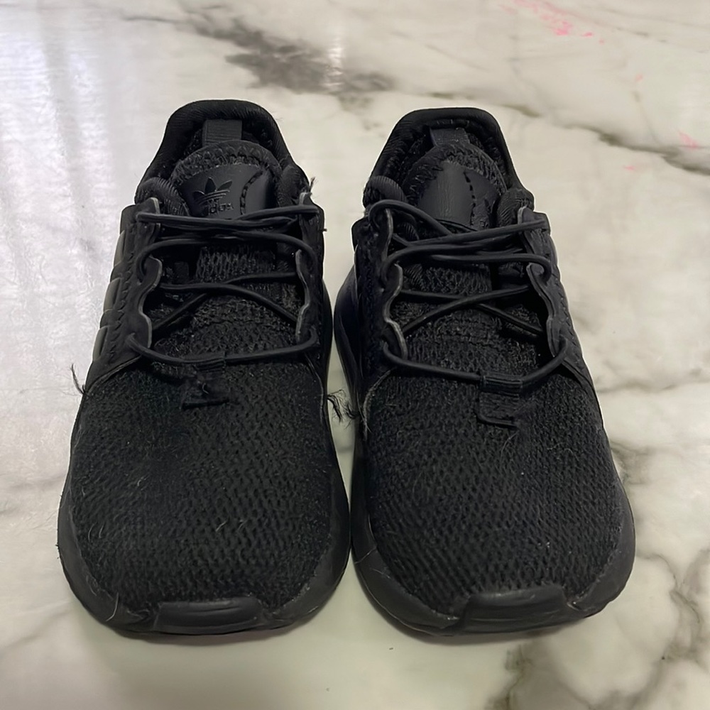 ADIDAS XPLR Black Sneaker Size 5K